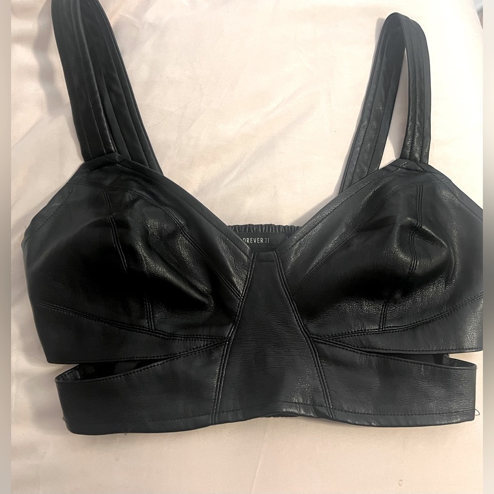 FOREVER21 FAUX LEATHER CROP TOP